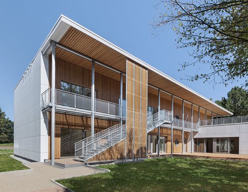 Hardie® Panel: moderné a udržateľné riešenie fasád pre dnešné drevostavby