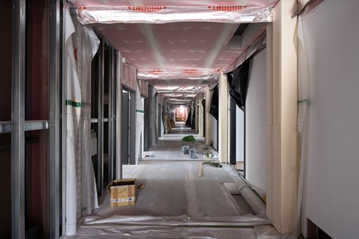 KOMA MODULAR dokončuje výstavbu polyfunkčního komplexu pro Výstaviště Letňany